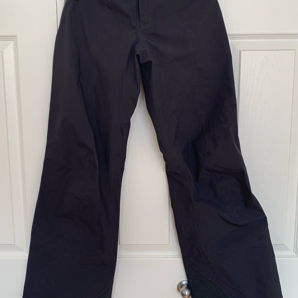 Arc'teryx Women's Black gore-Tex ski pant